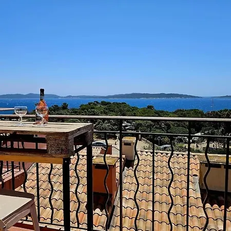 Duplex De Charme Face A Porquerolles Apartment *